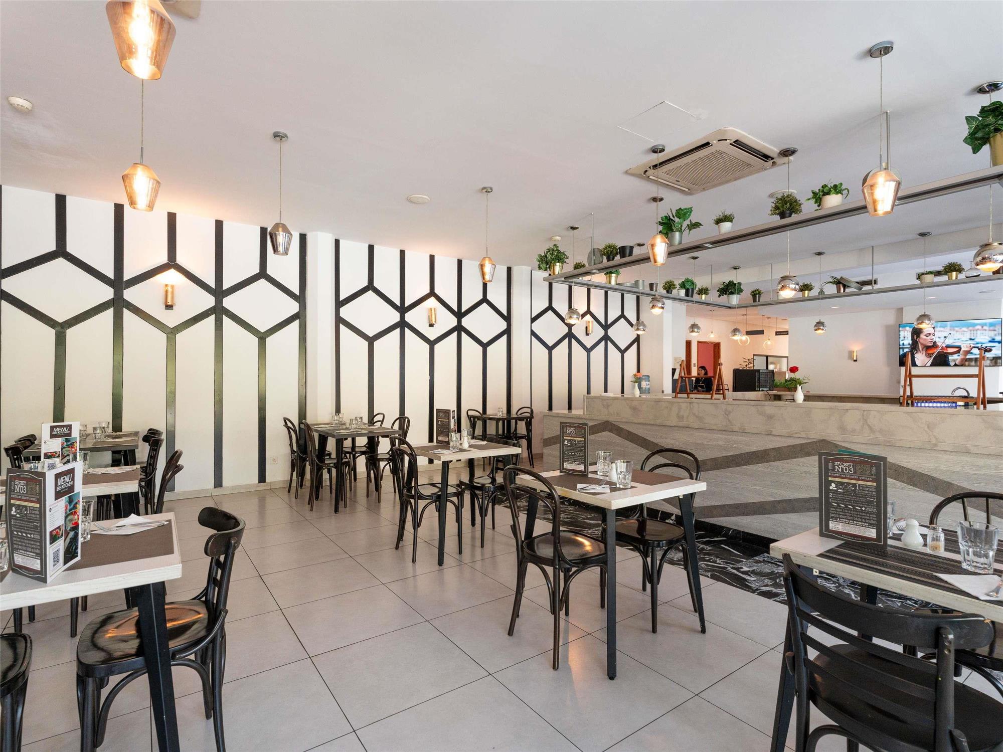 Ibis Meknès 2