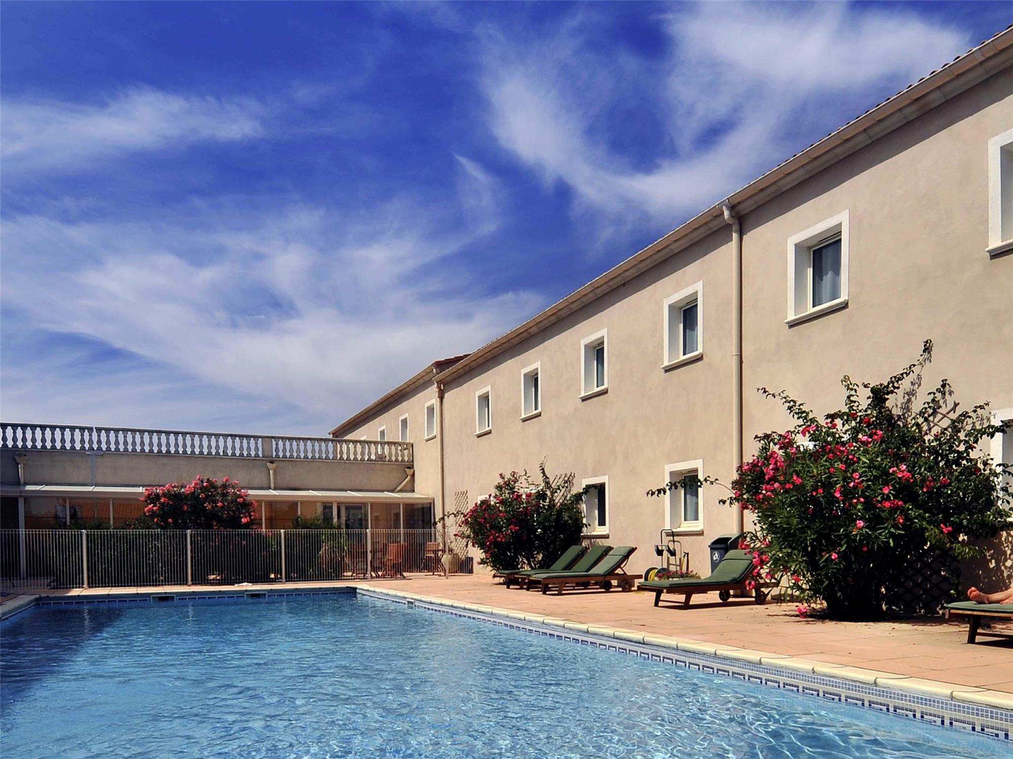 ibis Orange Sud 1