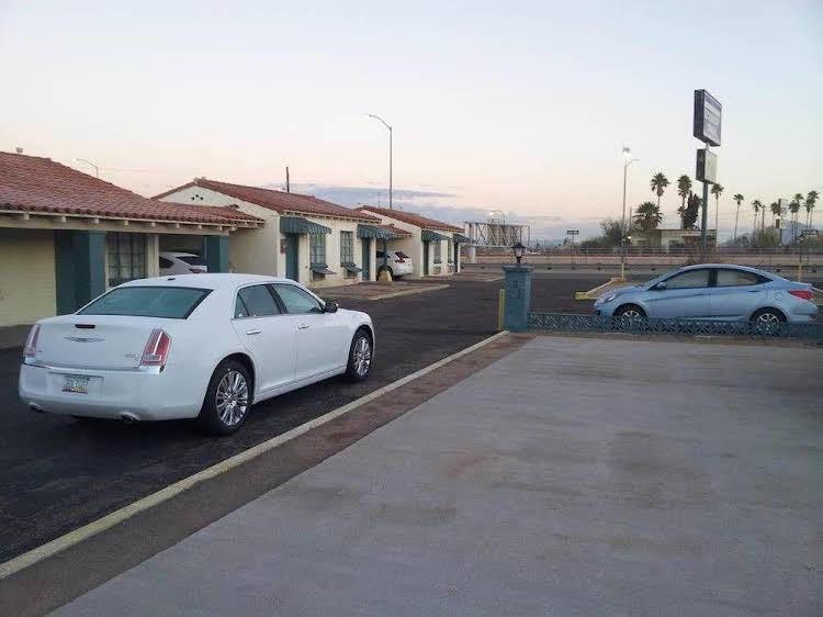 Economy Inn 2