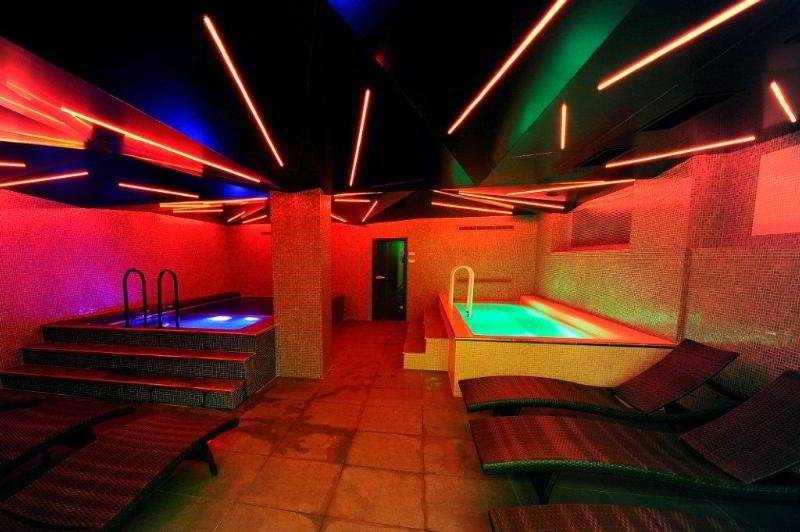 Plaza V Executive Hotel 2