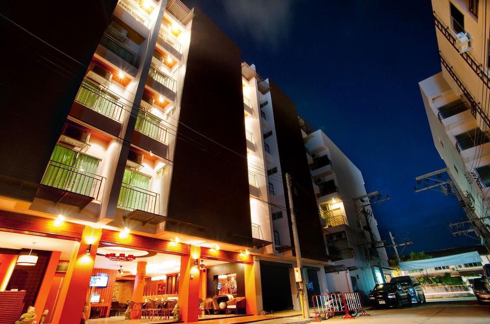 Cokoon Deva Patong Hotel 2