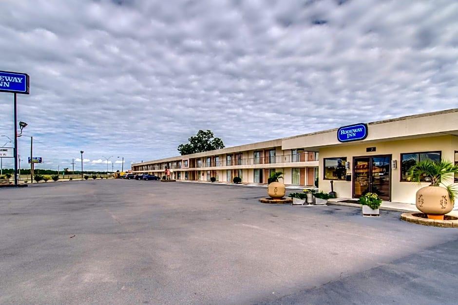 Econo Lodge Lumberton 1