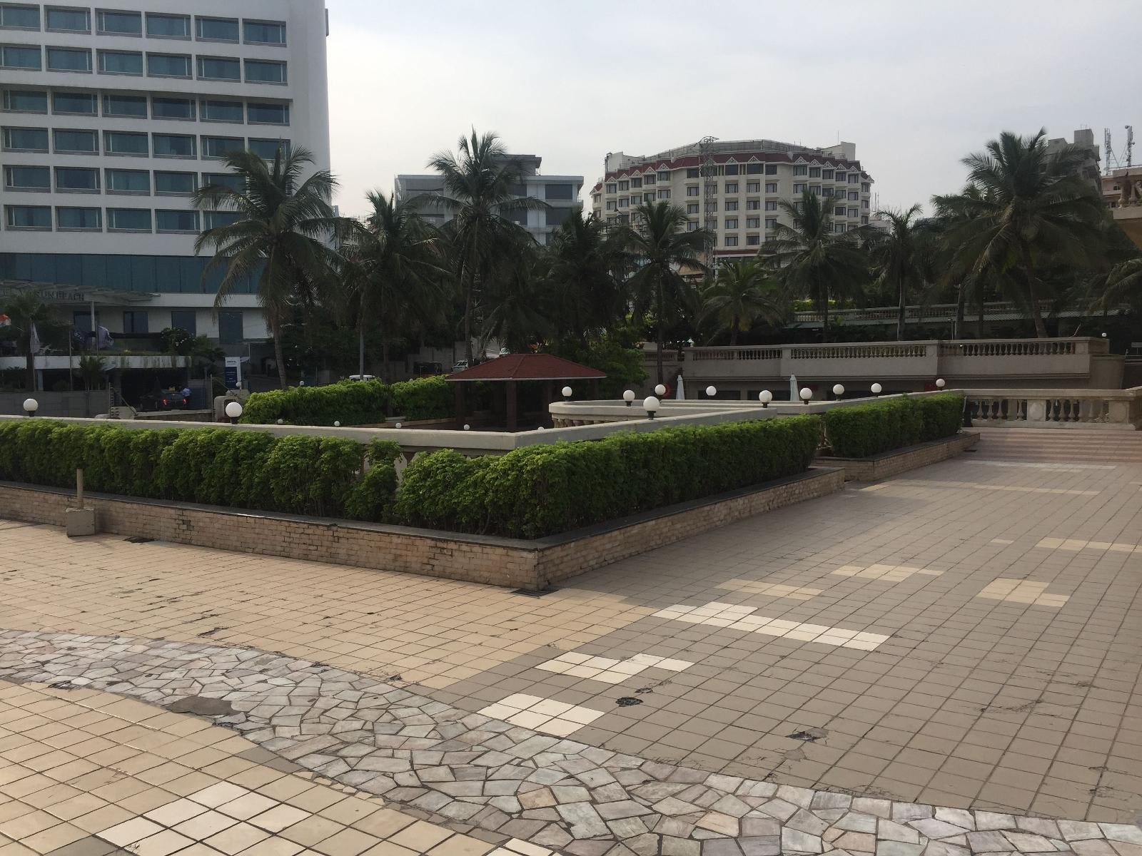 The Gateway Hotel Beach Road 2