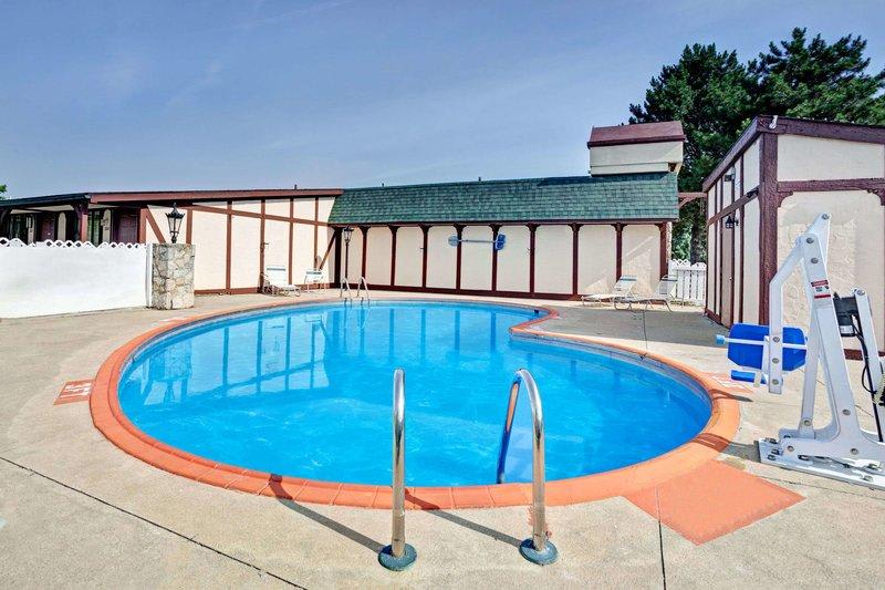 Knights Inn Madison Heights 2