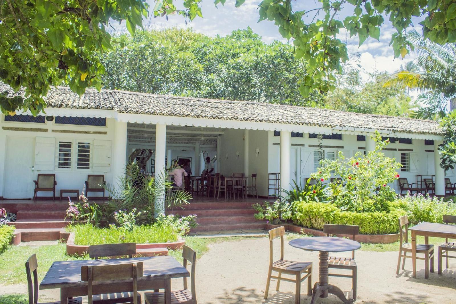 Palm villa Mirissa hotel&spa 1