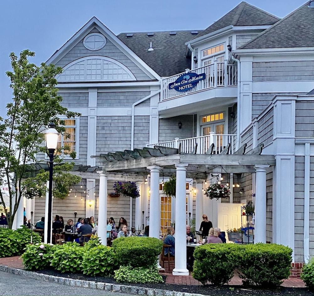 Inn on Main Hotel 1
