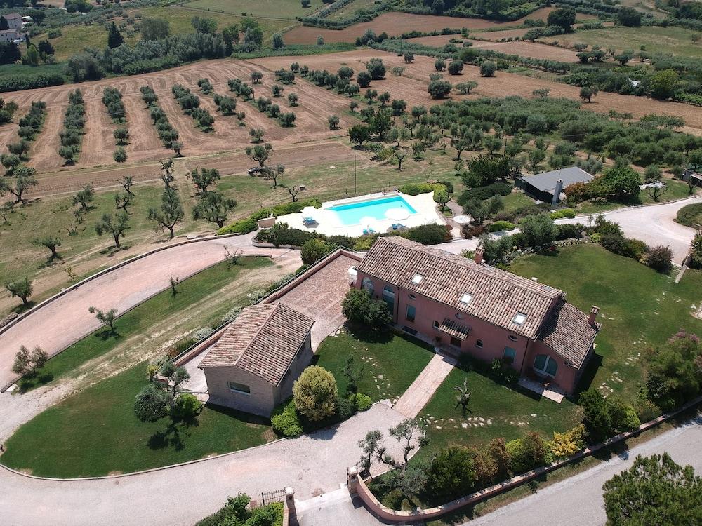 Nontiscordardimé B&B Villa Agriturismo 1