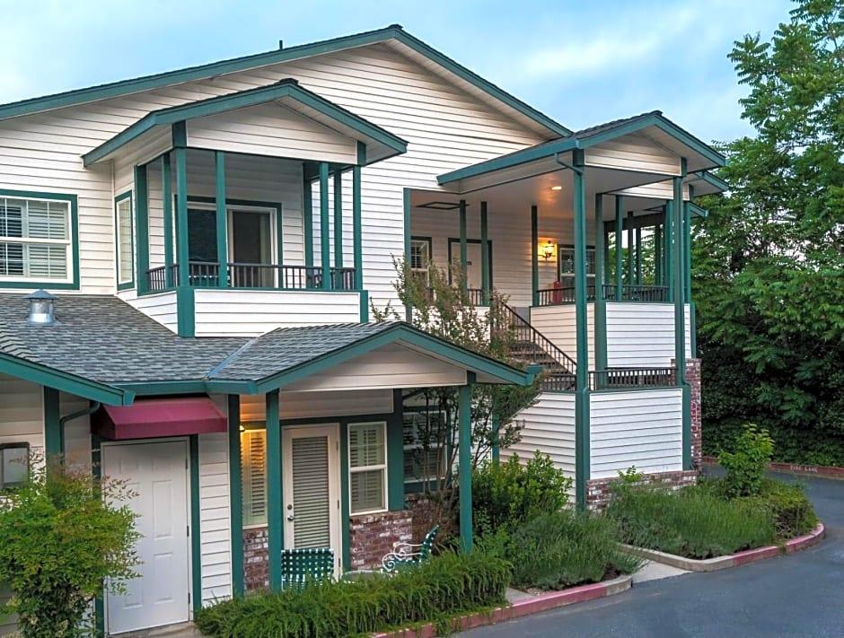 Grass Valley Courtyard Suites 1