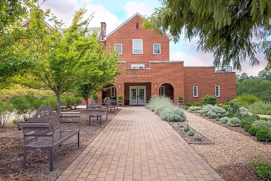 Knights Inn Roanoke 2