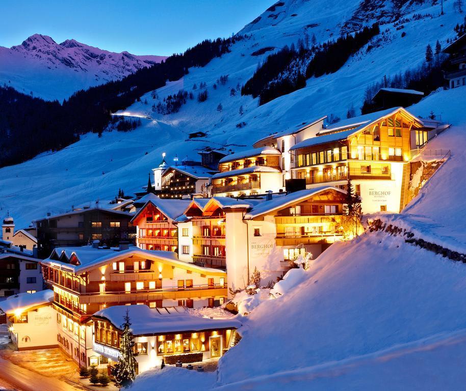 Hotel Berghof Crystal Spa & Sports 1