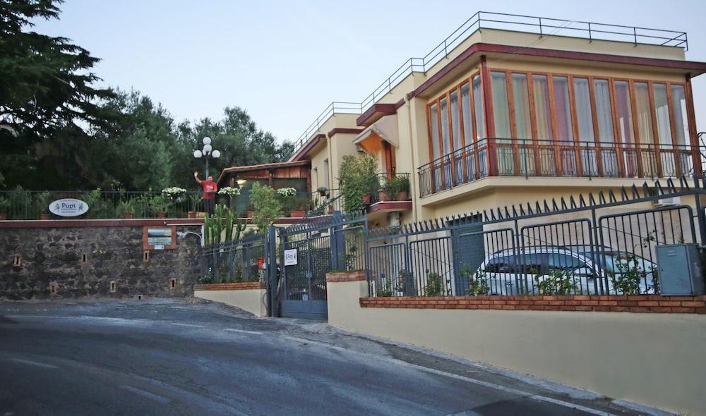 Pupi Catania Etna B&B 2