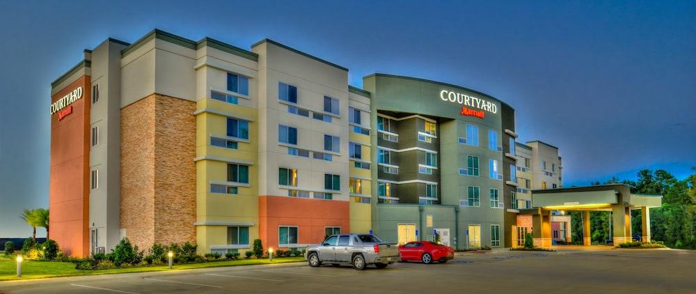 Courtyard By Marriott Lake Charles 2