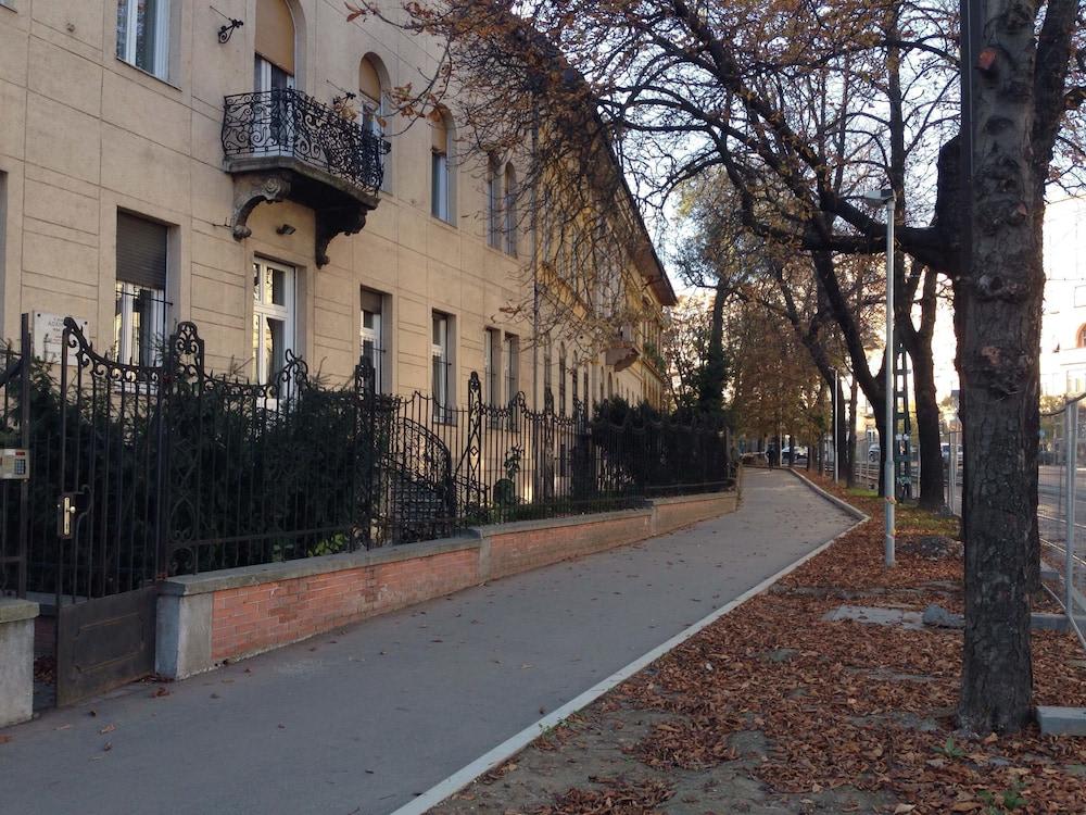 Fifteen Boutique Rooms Budapest with Self Check-In 1