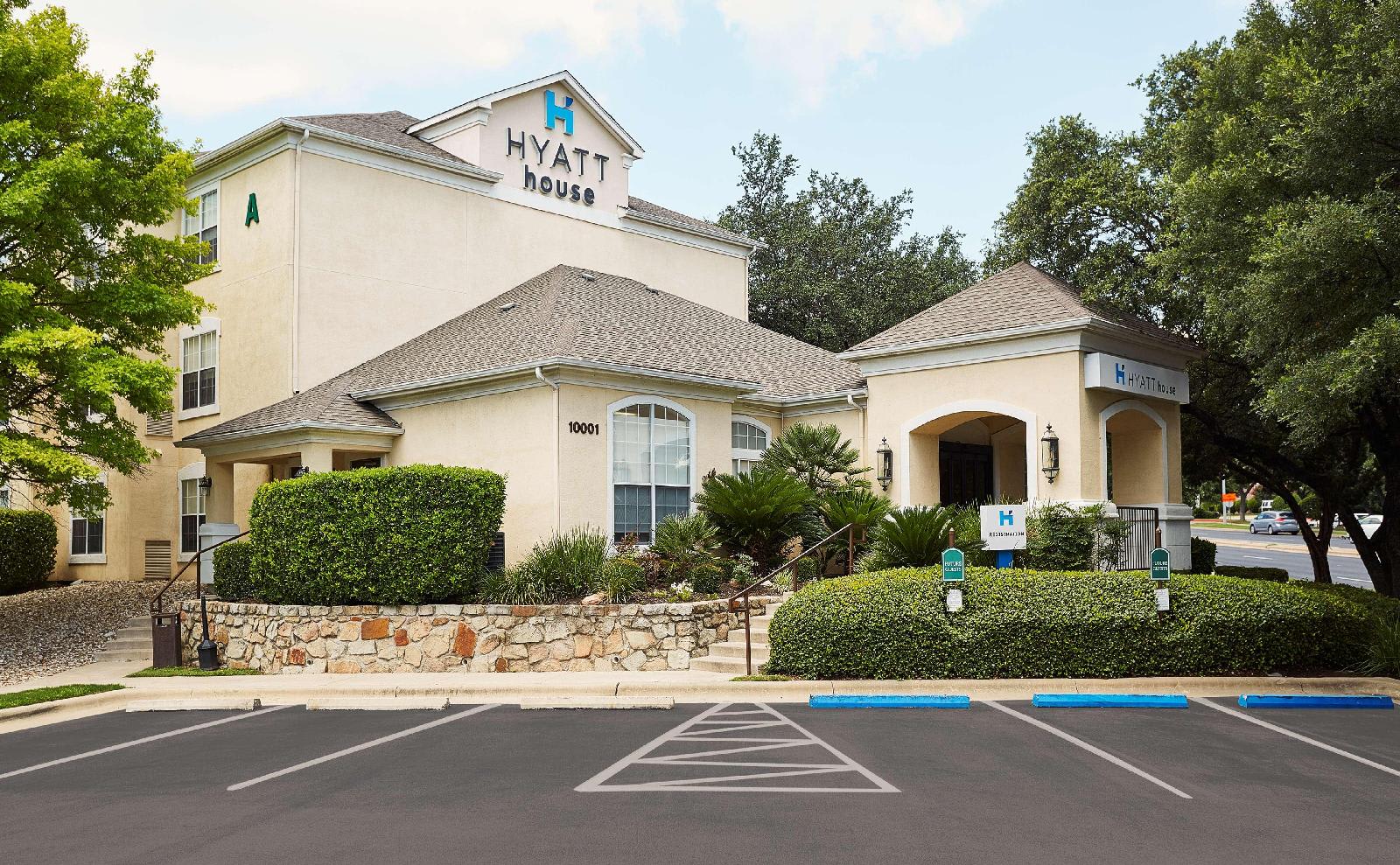 Hyatt House Austin/Arboretum 1