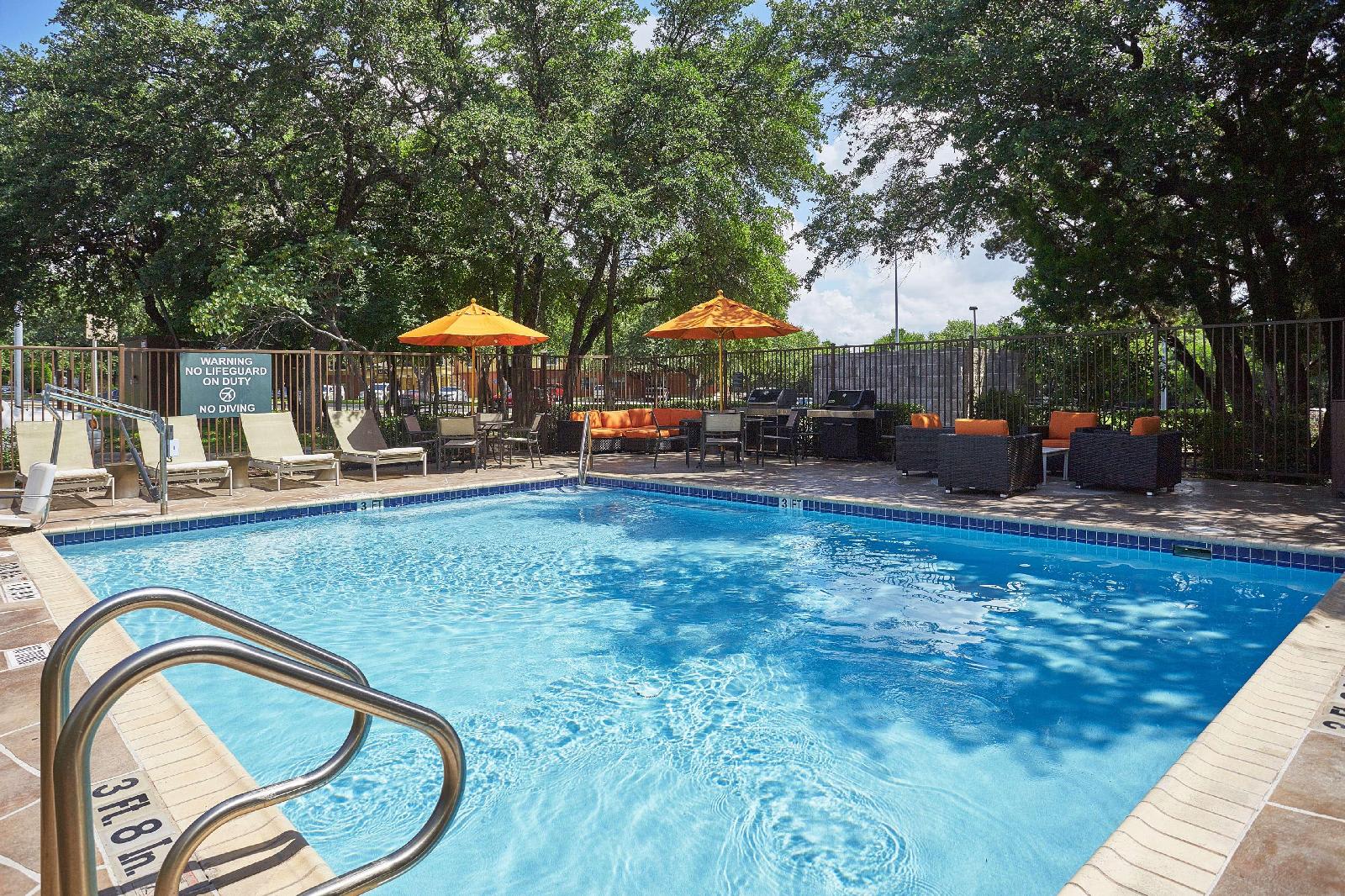 Hyatt House Austin/Arboretum 2