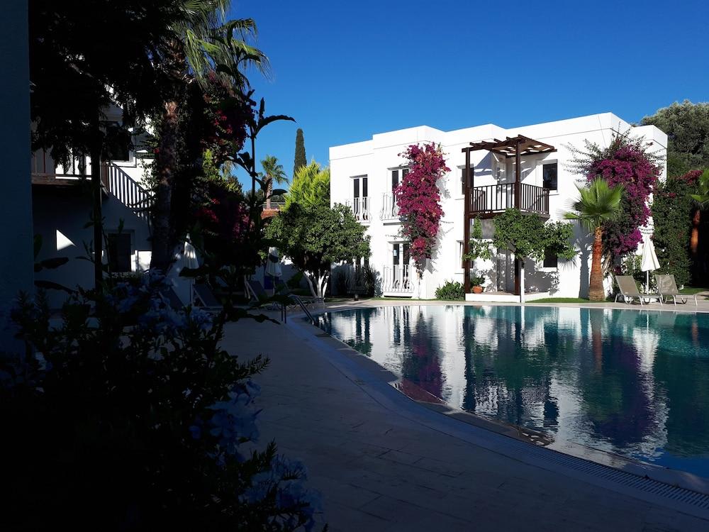 Meis Hotel 1