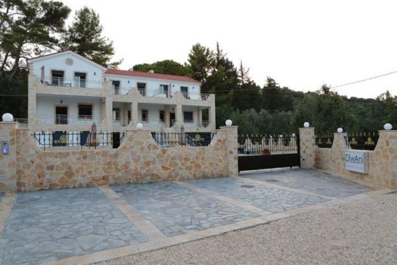 Diwani Luxury Villas 1