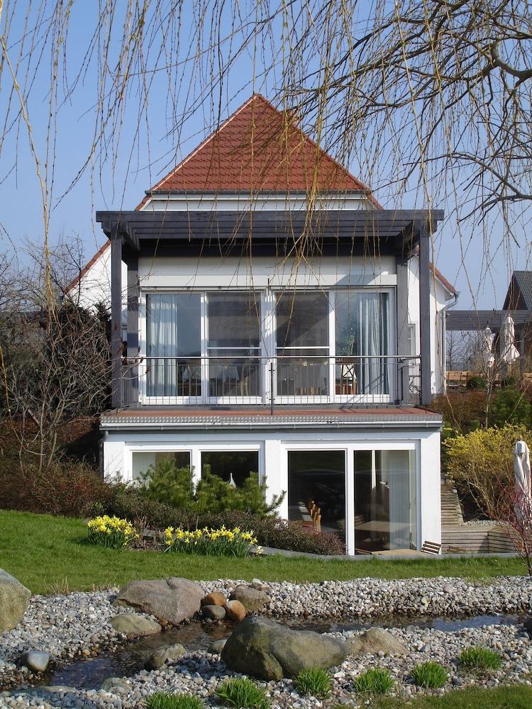 H.W.S. Hotel Der Wilde Schwan 1