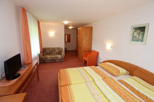 Bed & Breakfast Hisa Resje 1