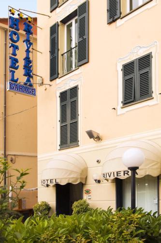 Hotel Riviera 2