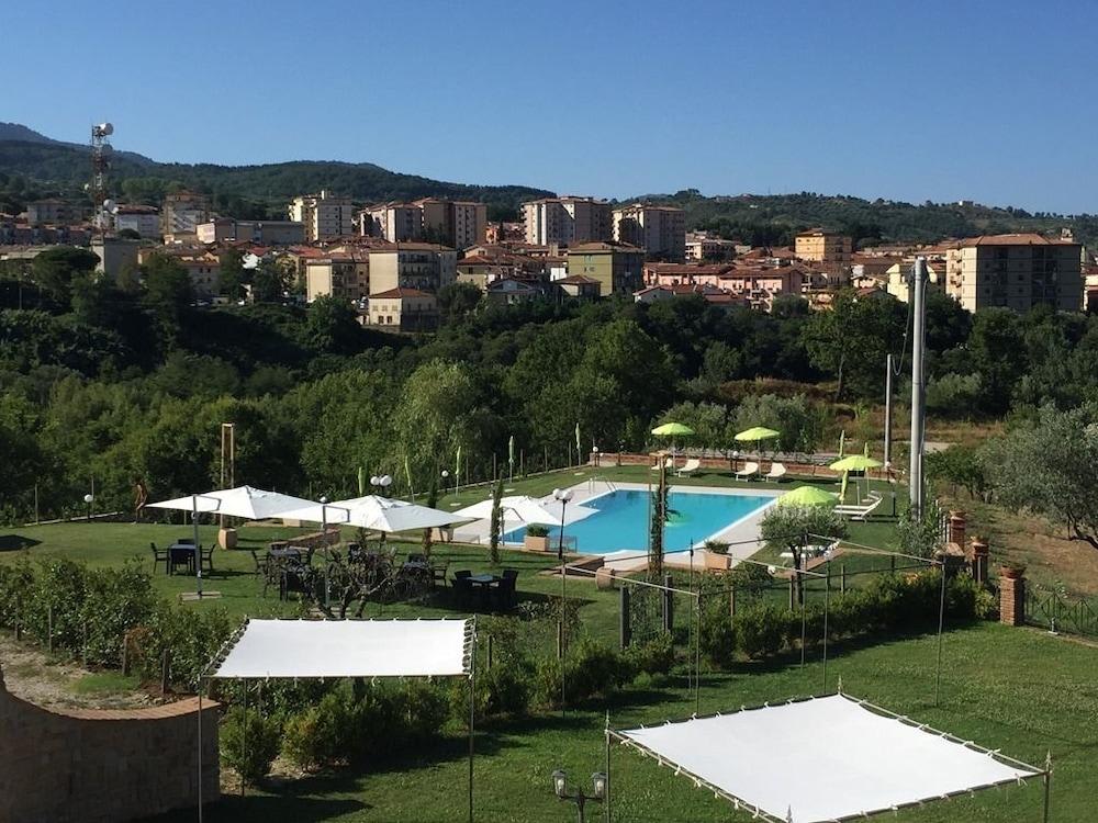 Casale degli Ulivi Resort 1