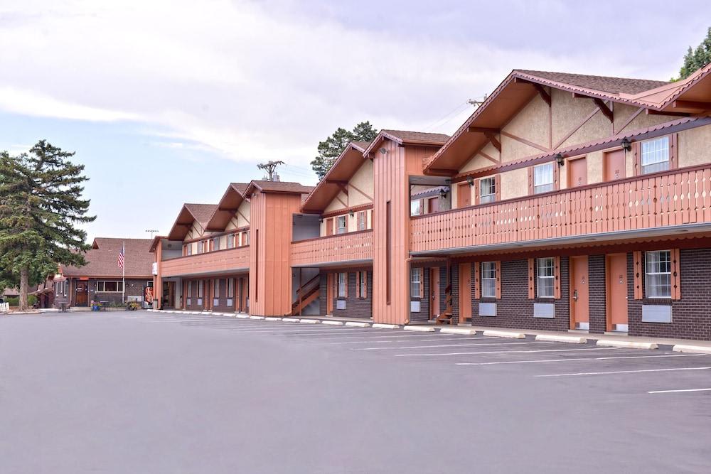 Villa Motel at Manitou Springs 1