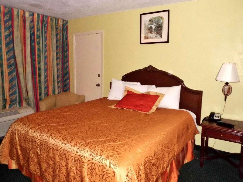 America's Best Inn Lakeland 1