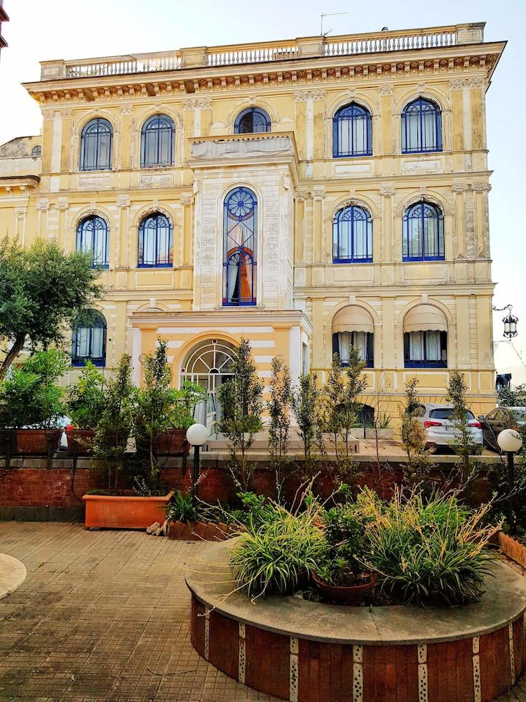 Villa La Terrazza Suites 1