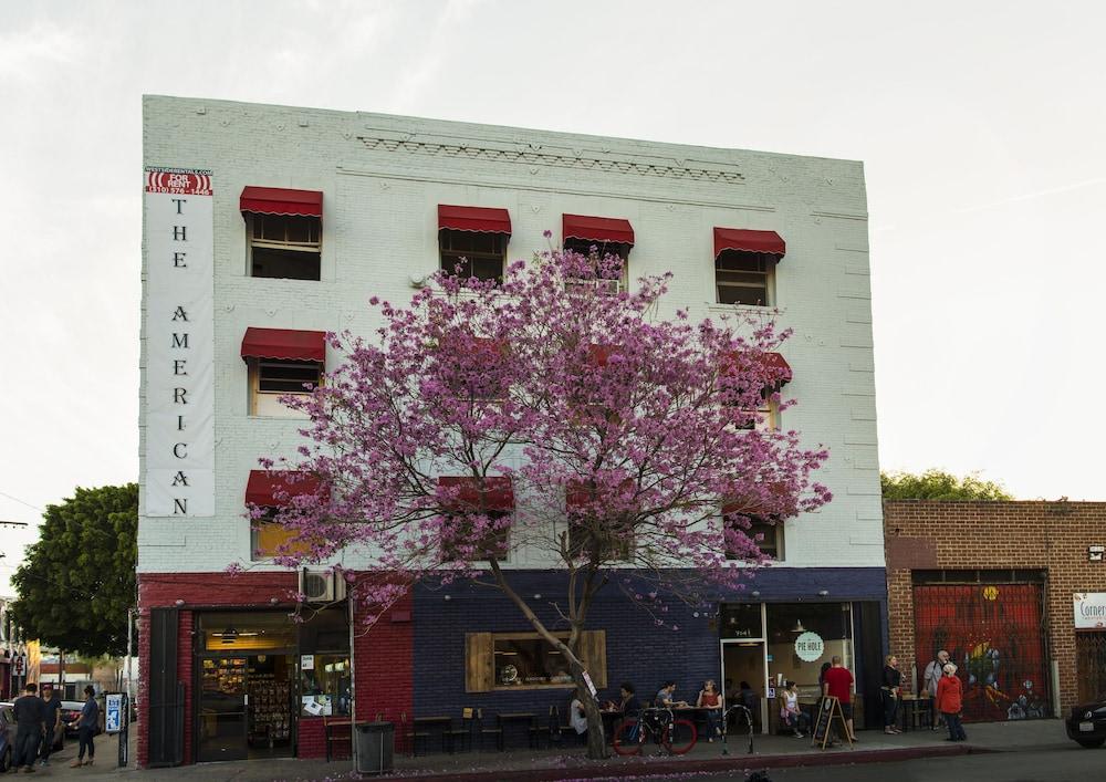 American Hotel 1