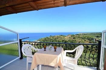 Fiore Hill Sea View Studios 2