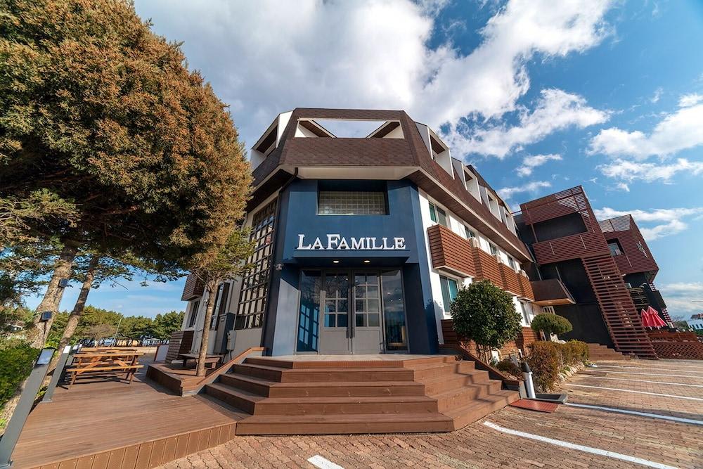 La Famille 1