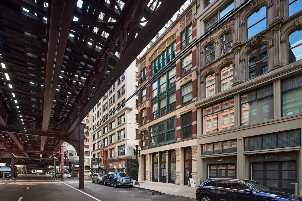 Sonder Jewelers Row 2