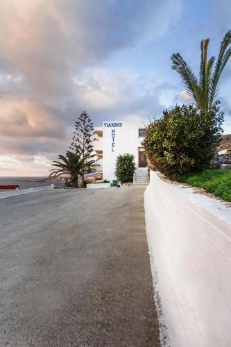 Yiannis Ηotel 2