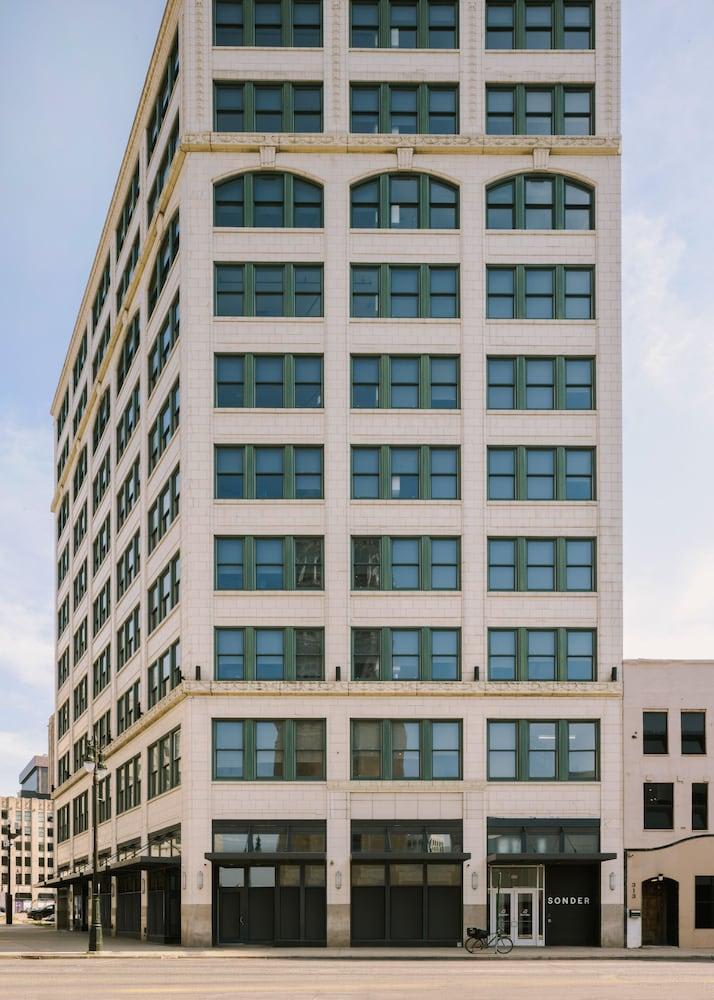 Sonder Gabriel Richard Apartments Downtown 1