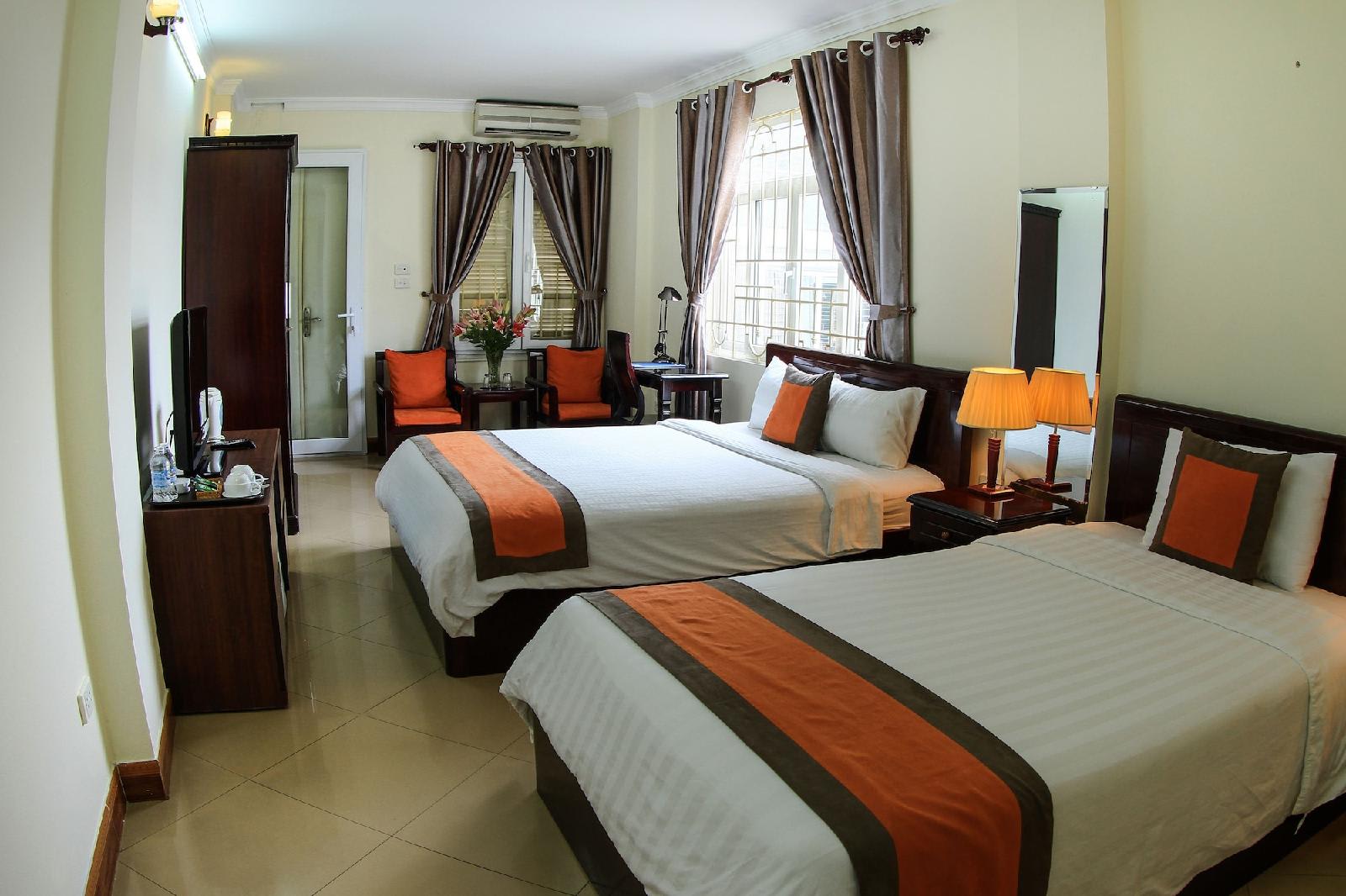 Heart Hotel 2