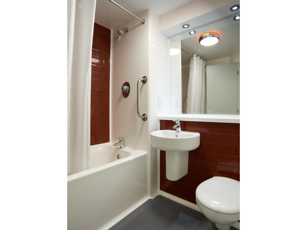 Travelodge Wadebridge 1
