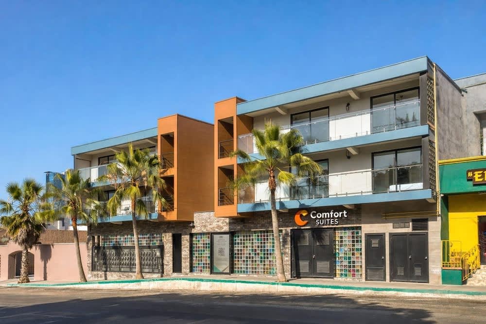 Comfort Suites Tijuana 1