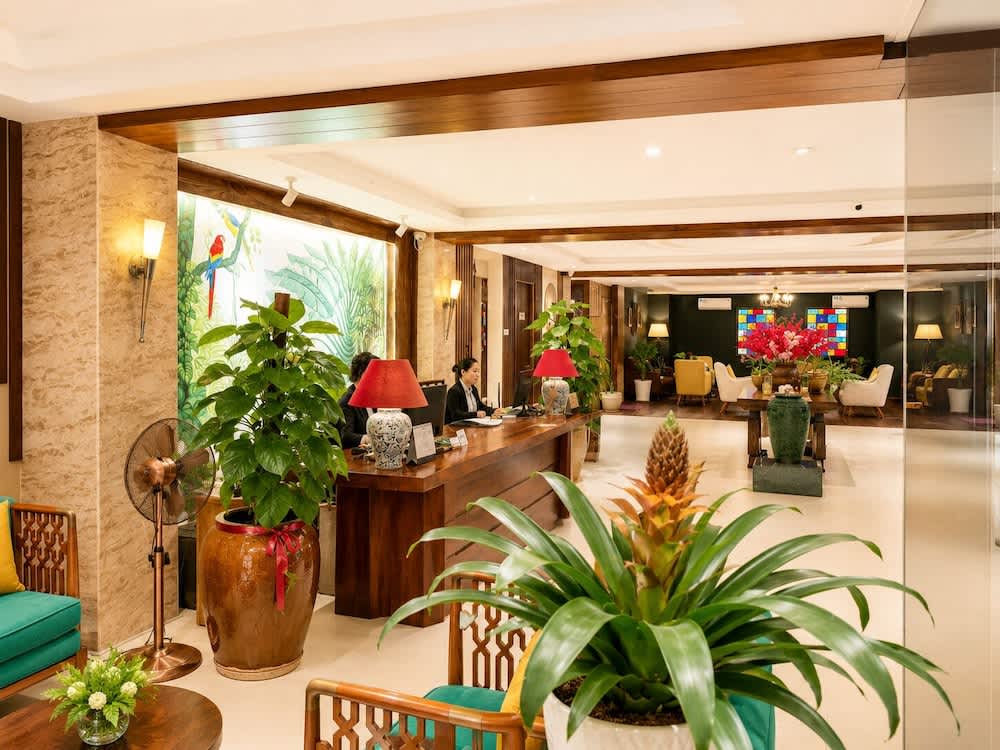 Happy Life Green Hotel 2