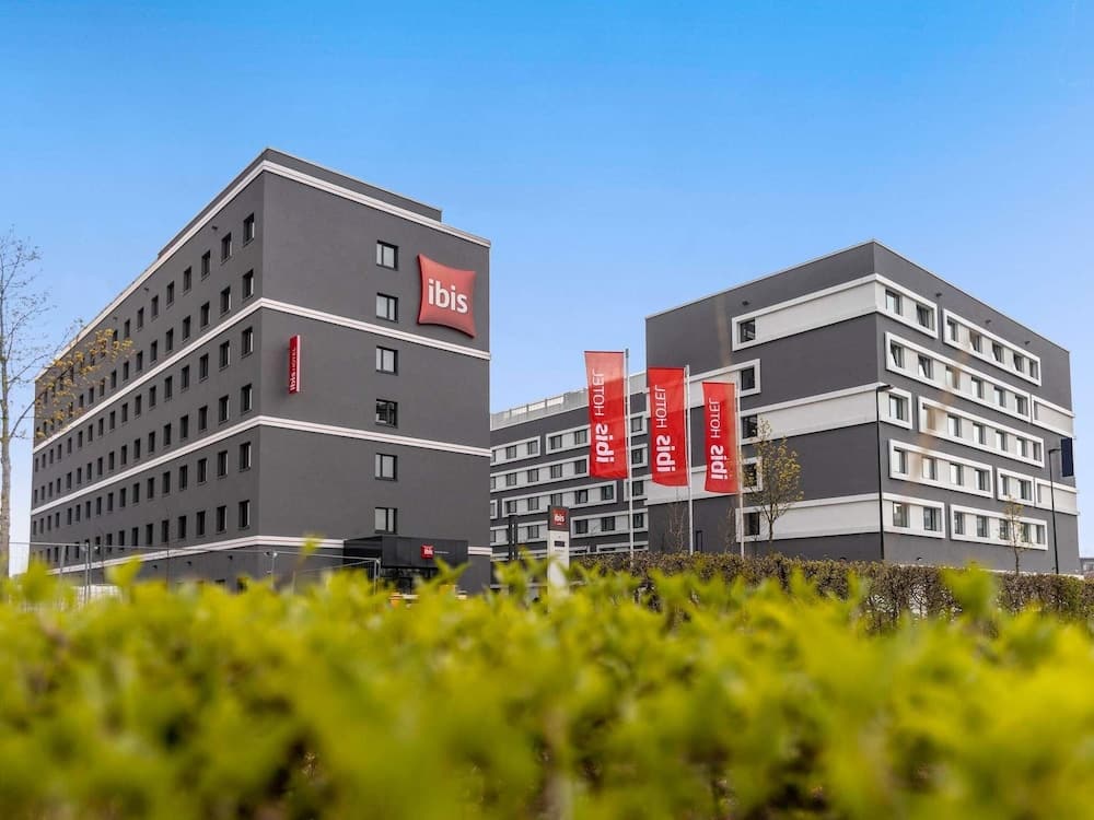 ibis Duesseldorf Airport 1