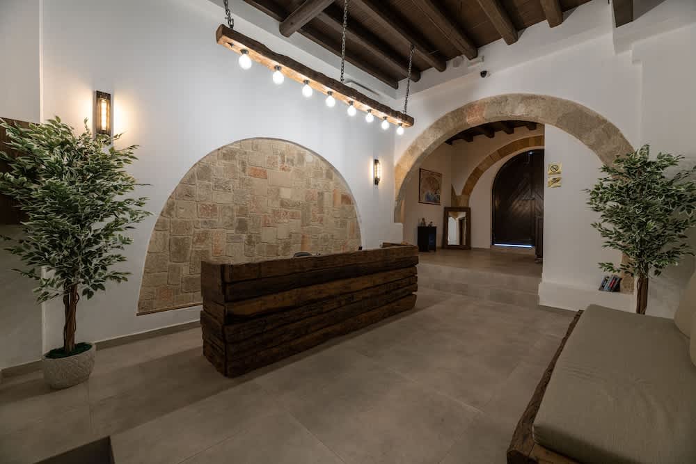 Ancient Knights Luxury Suites 2
