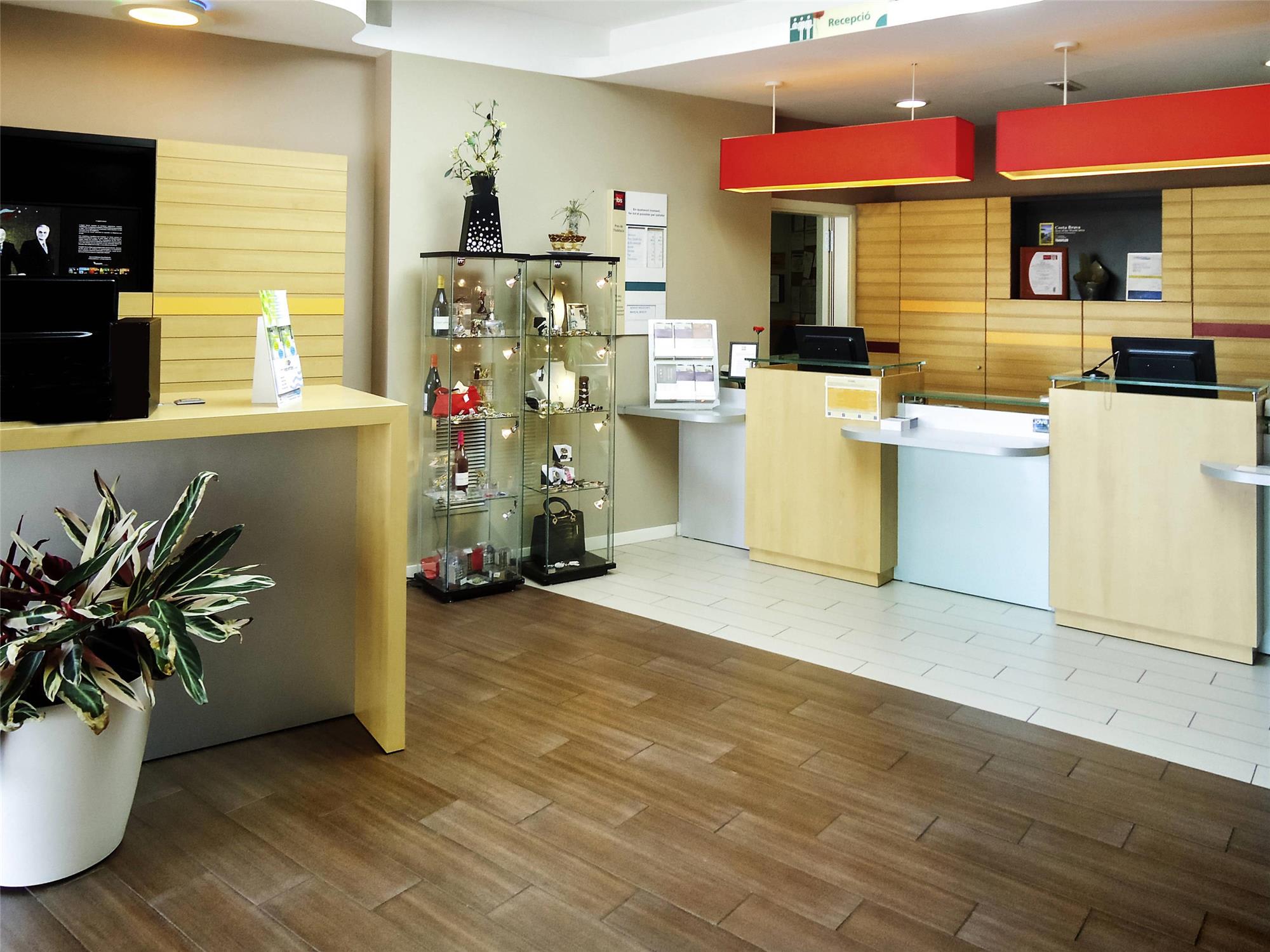 Ibis Girona 2
