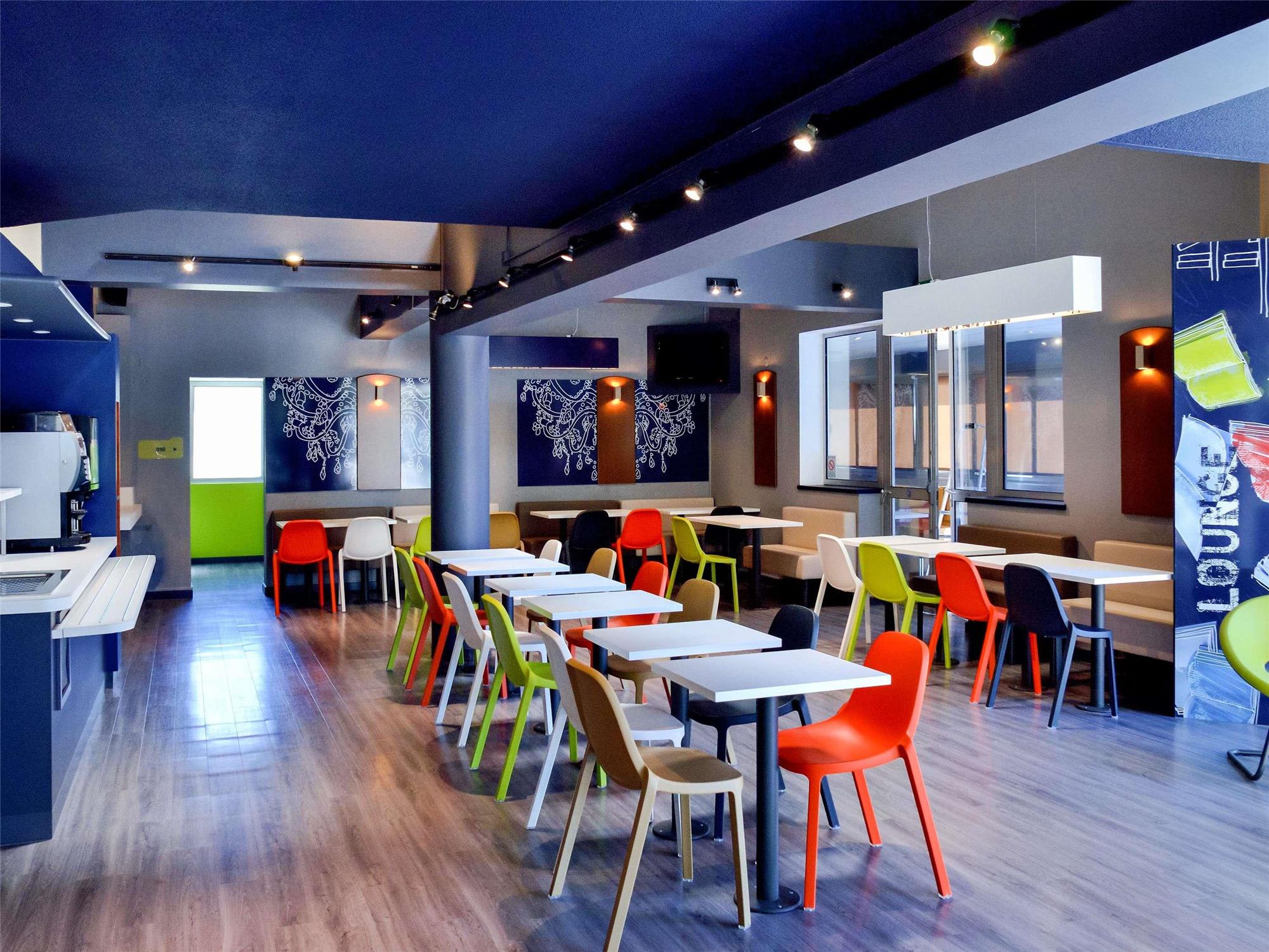 ibis budget Aubagne Paluds Agora 1