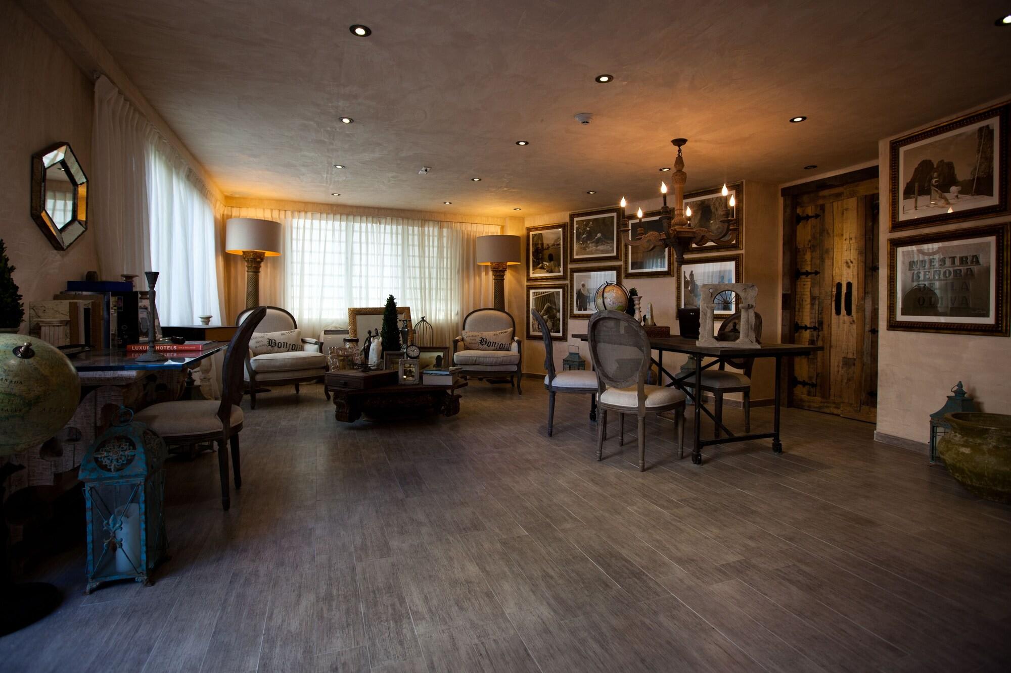 O:Live Boutique Hotel, A Small Luxury Hotel of the World 2