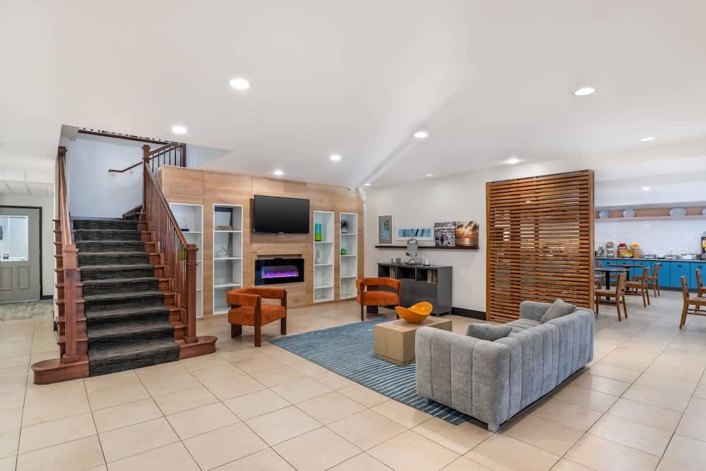 Country Inn & Suites by Radisson, Petersburg, VA 2