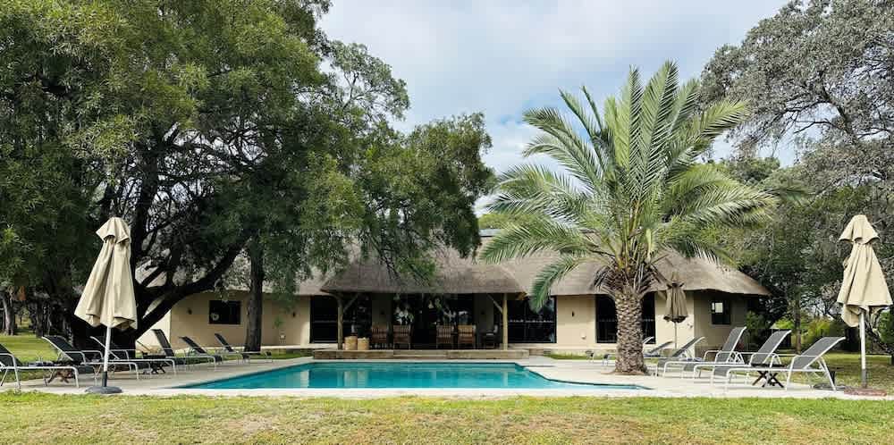 Mziki Safari Lodge 1