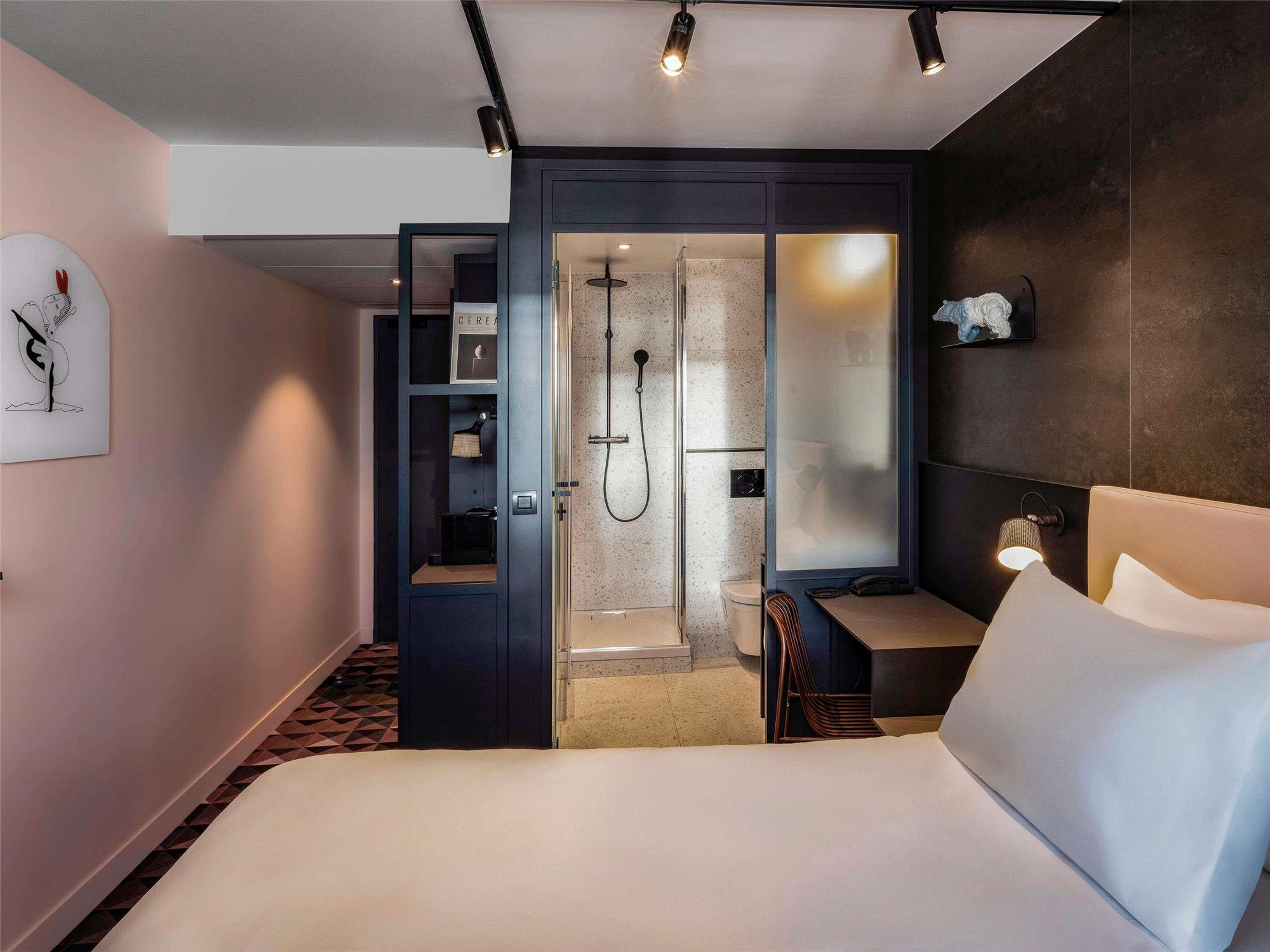TRIBE Paris Batignolles 2