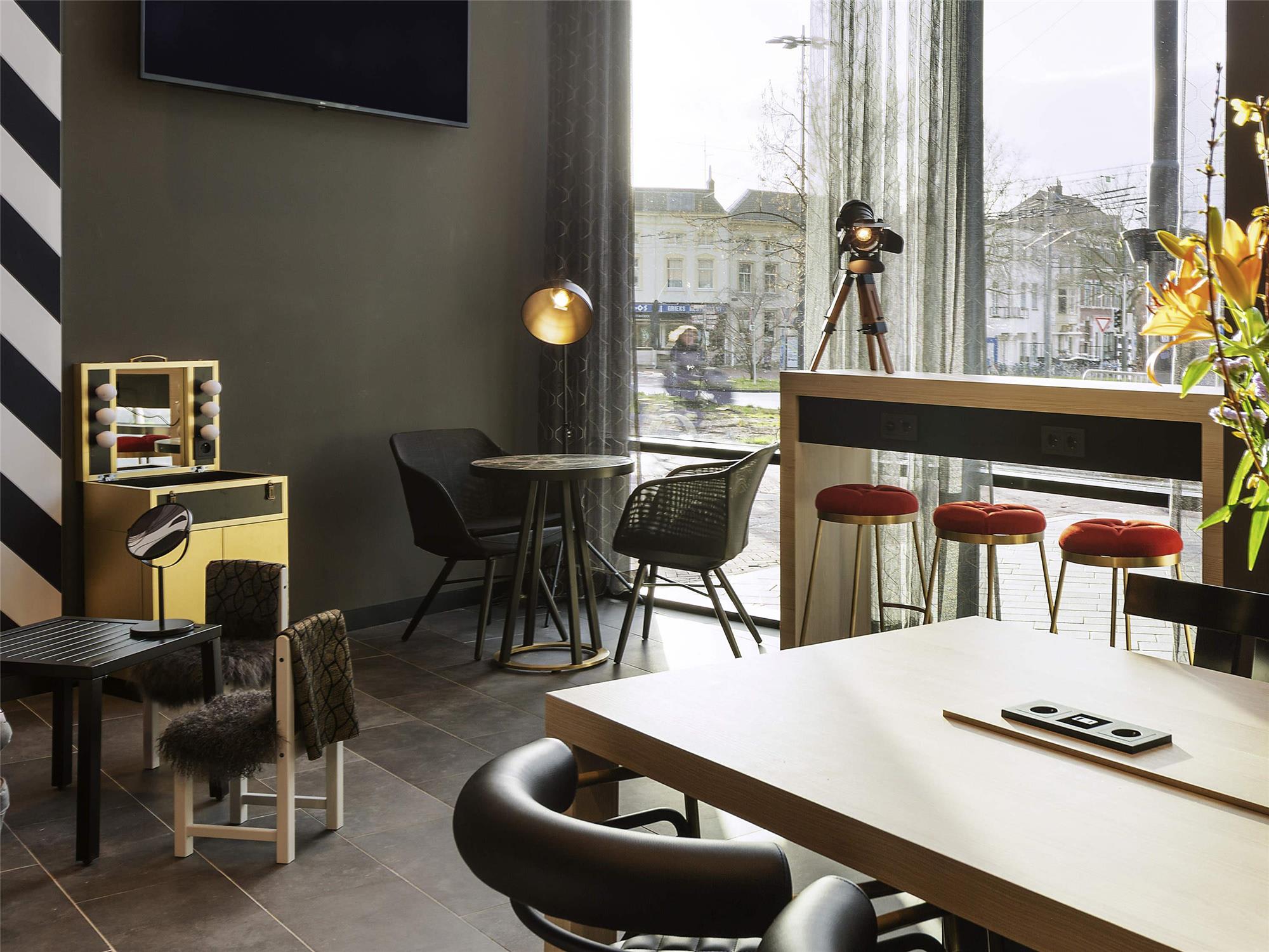 ibis Styles Arnhem Centre 2