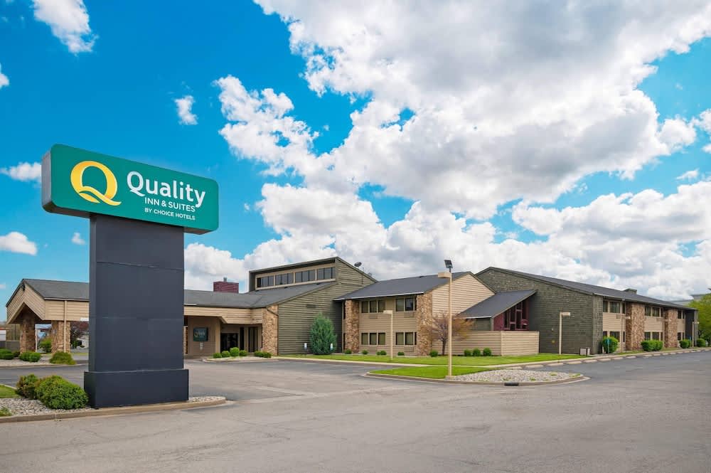 Quality Inn & Suites Goshen 1