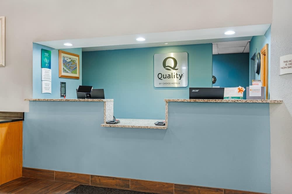 Quality Inn & Suites Goshen 2
