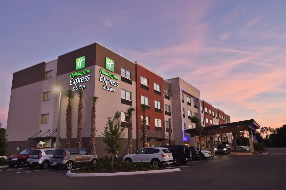 Holiday Inn Express & Suites ORLANDO SOUTHEAST by IHG 1
